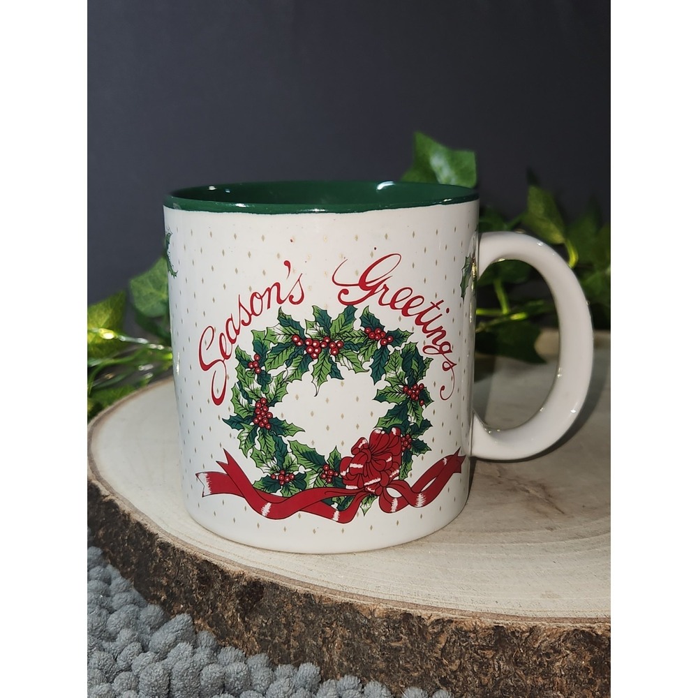 Season's Greetings Coffee Cup/Mug 11 Oz.~Wreath - Mistletoe‎ Christmas Seasonal
